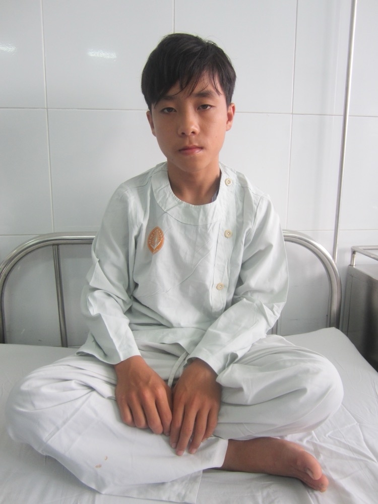 no-632-huynh-ngoc-quang-before-surgery-21-50-15.jpg